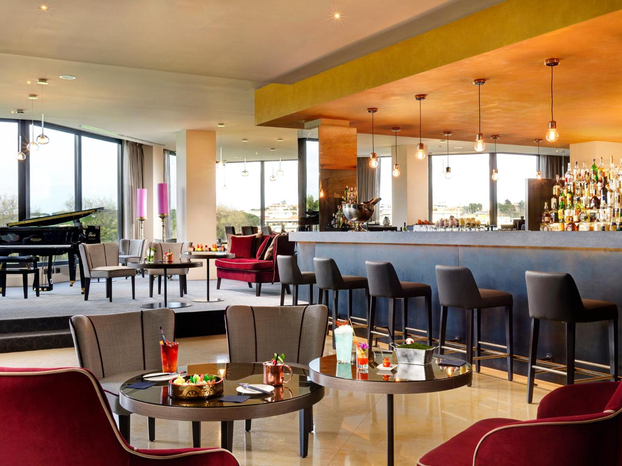 A.Roma Lifestyle Hotel