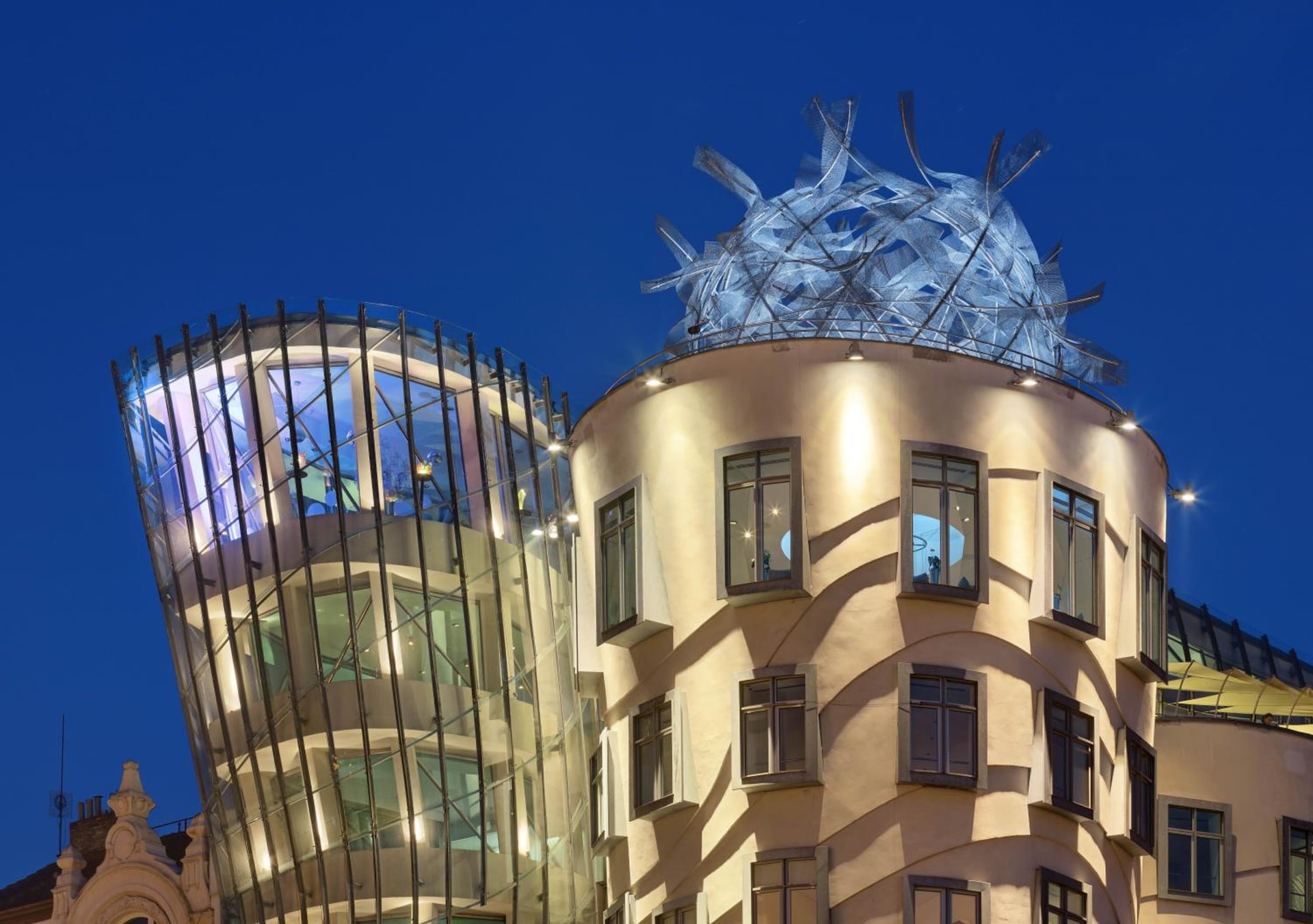 Dancing House hotel - Tančící dům