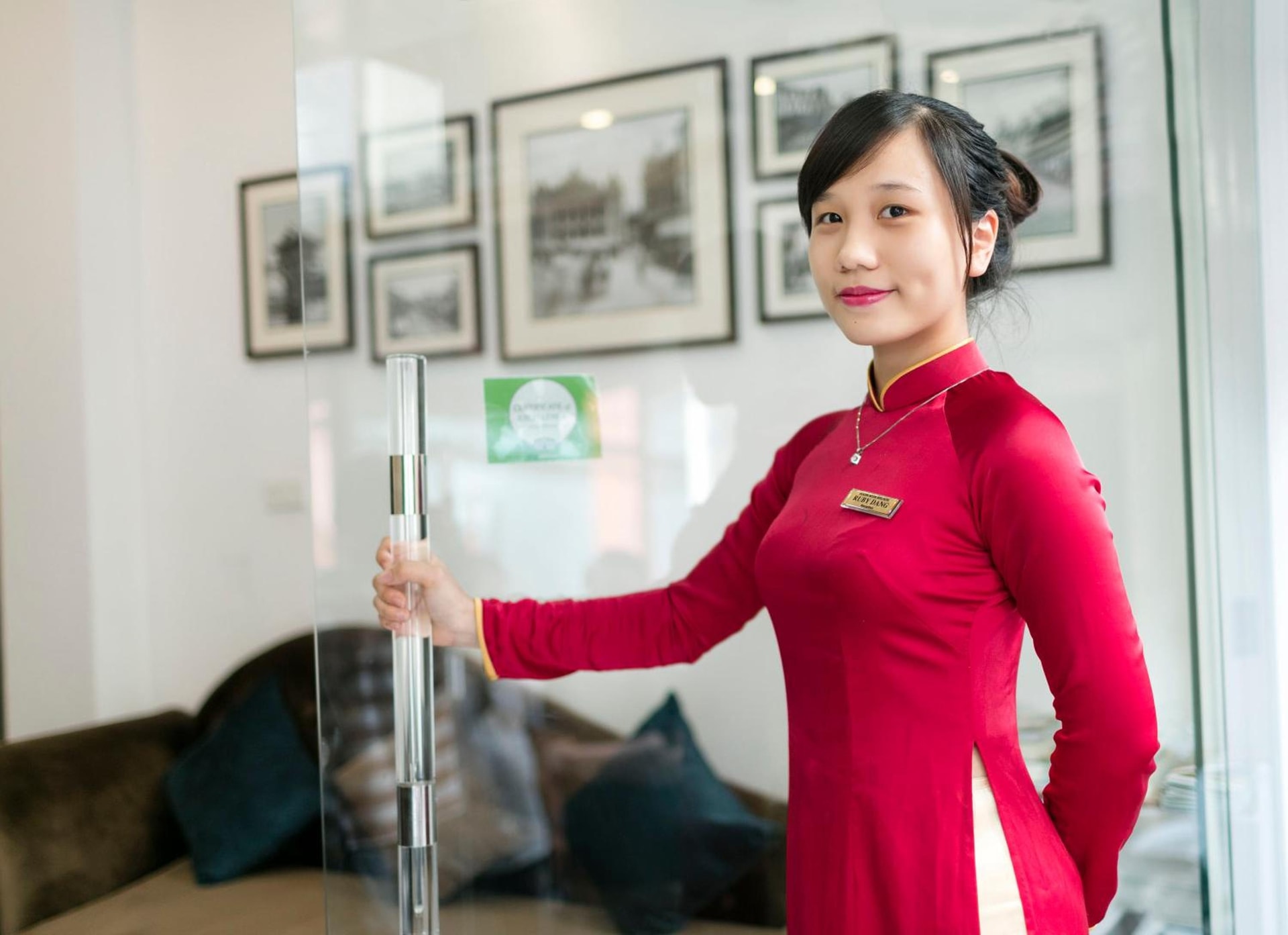 Golden Moon Suite Hotel & Travel