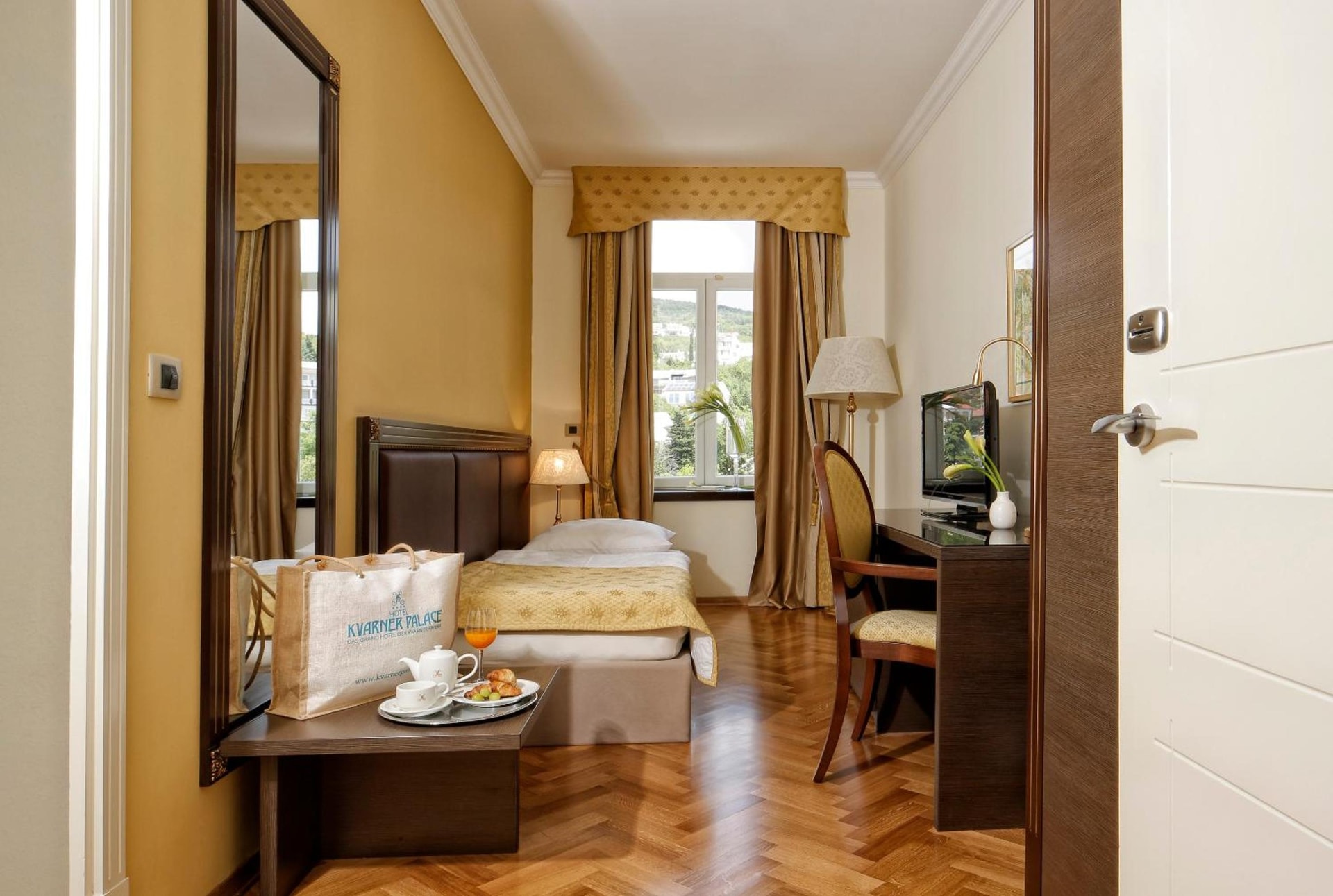 Hotel Kvarner Palace