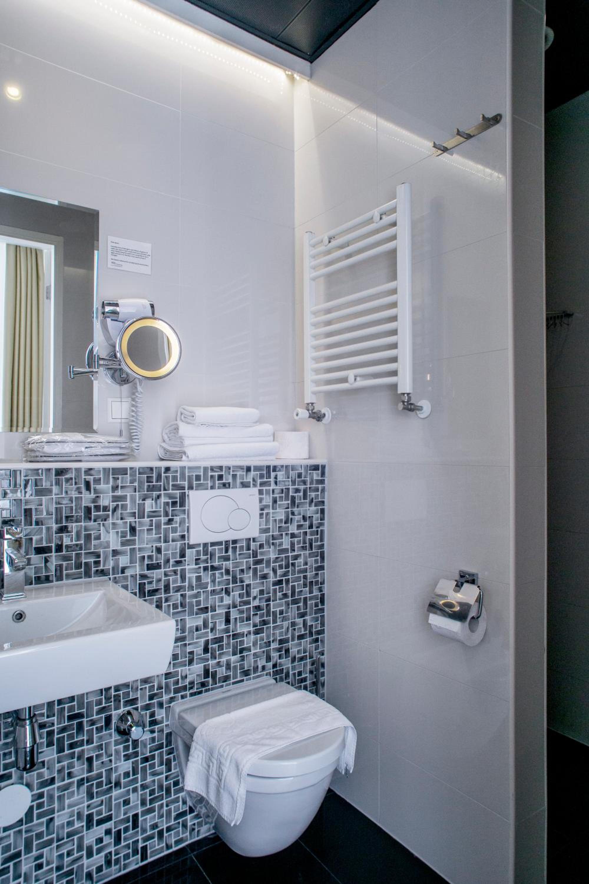 Hotel Larende
