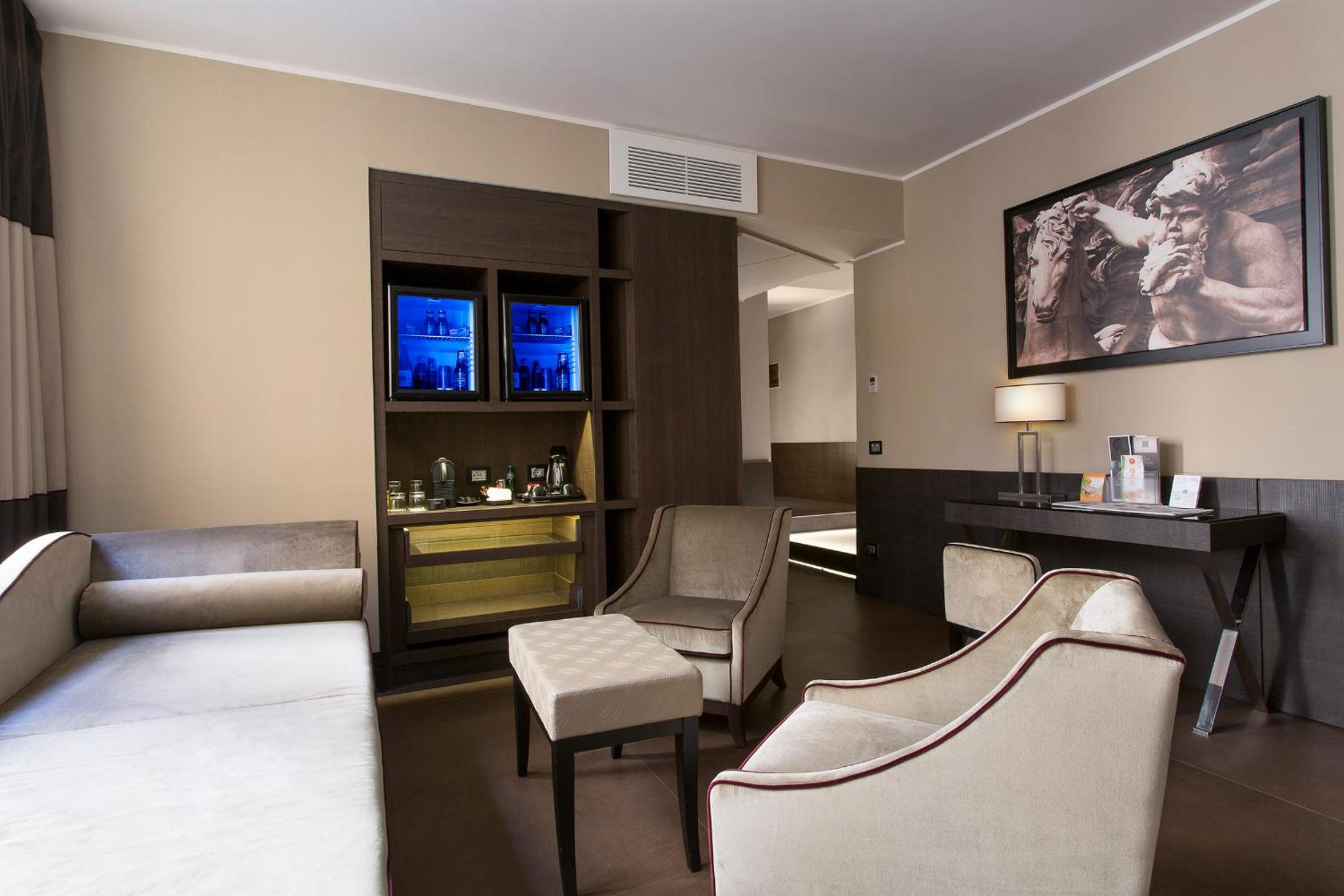 Rome Life Hotel