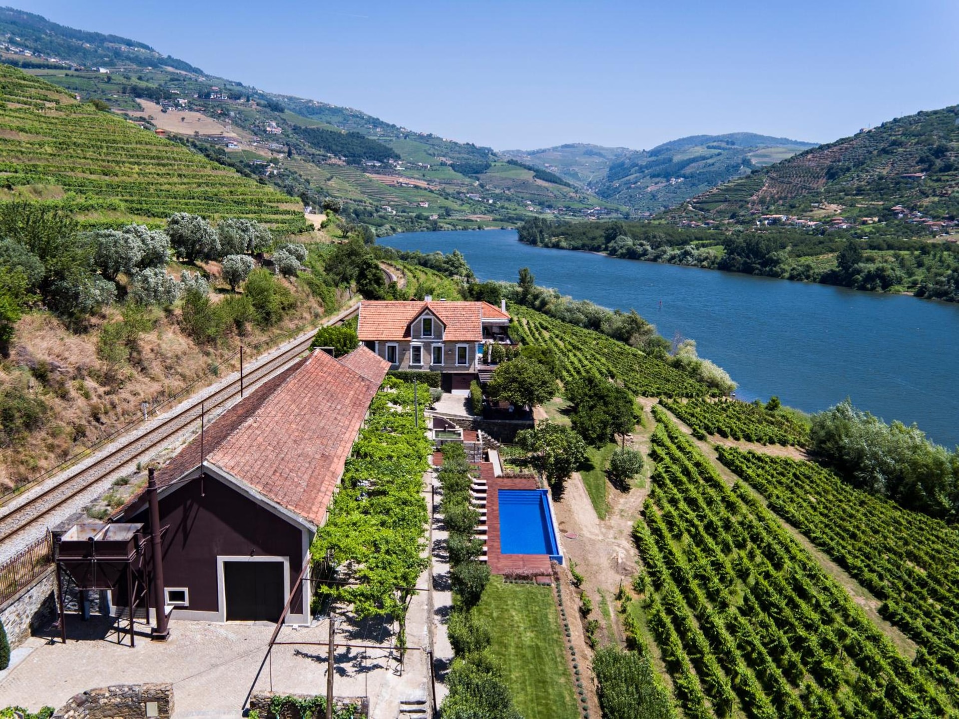 Quinta de S.Bernardo - Winery & Farmhouse