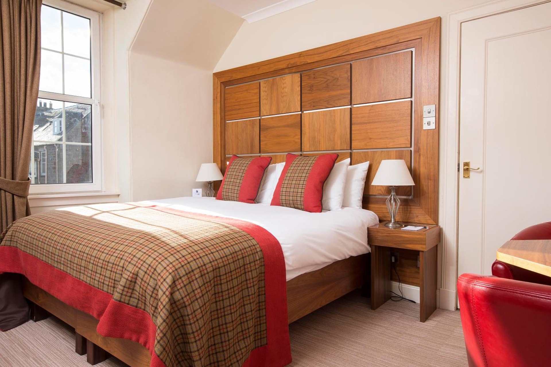 The Glenmoriston Townhouse Hotel