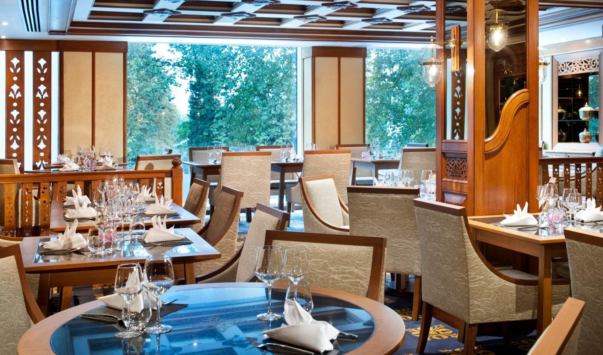 restaurant
