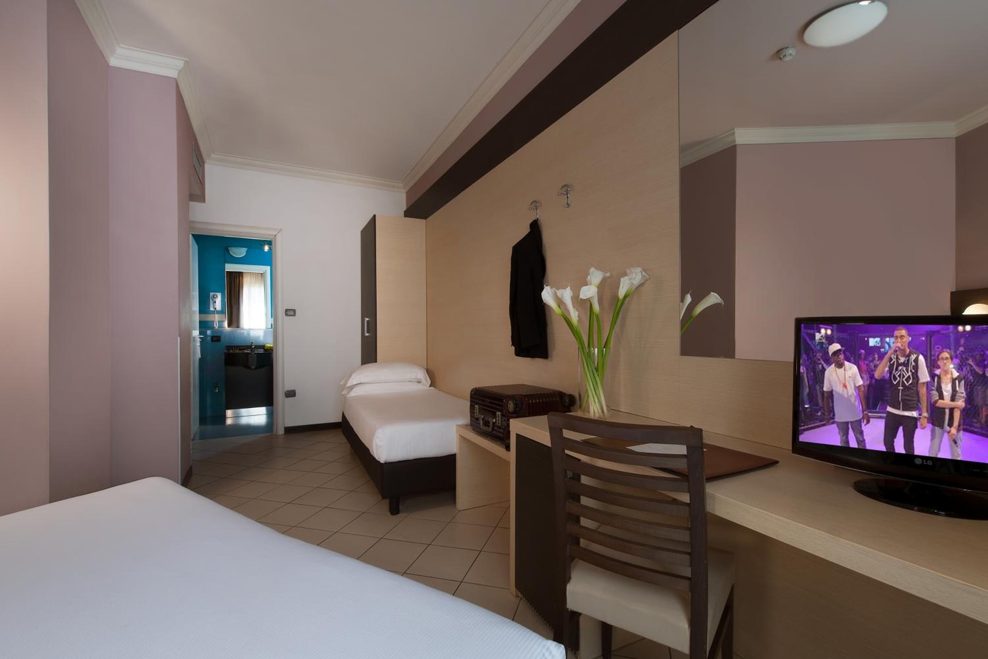 hotel room