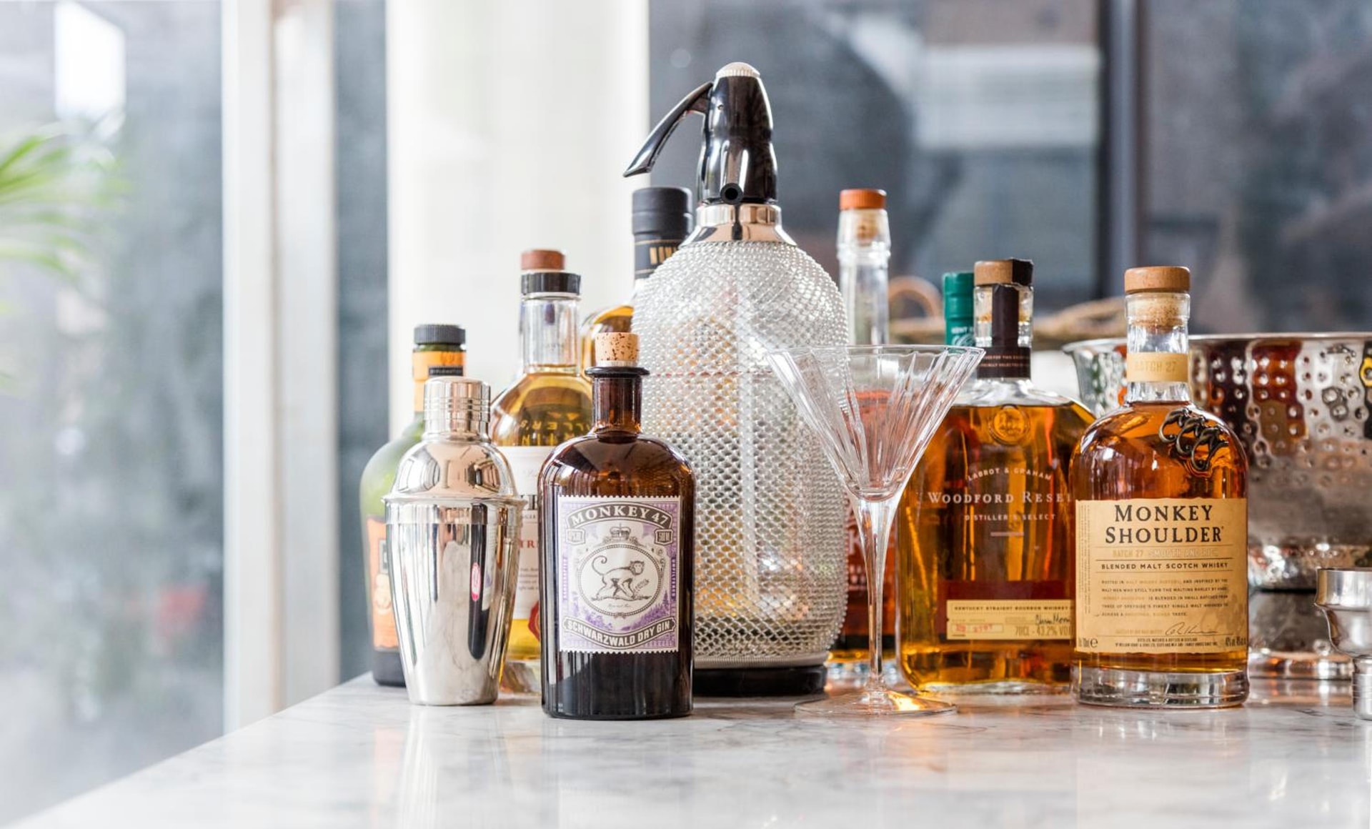 bar