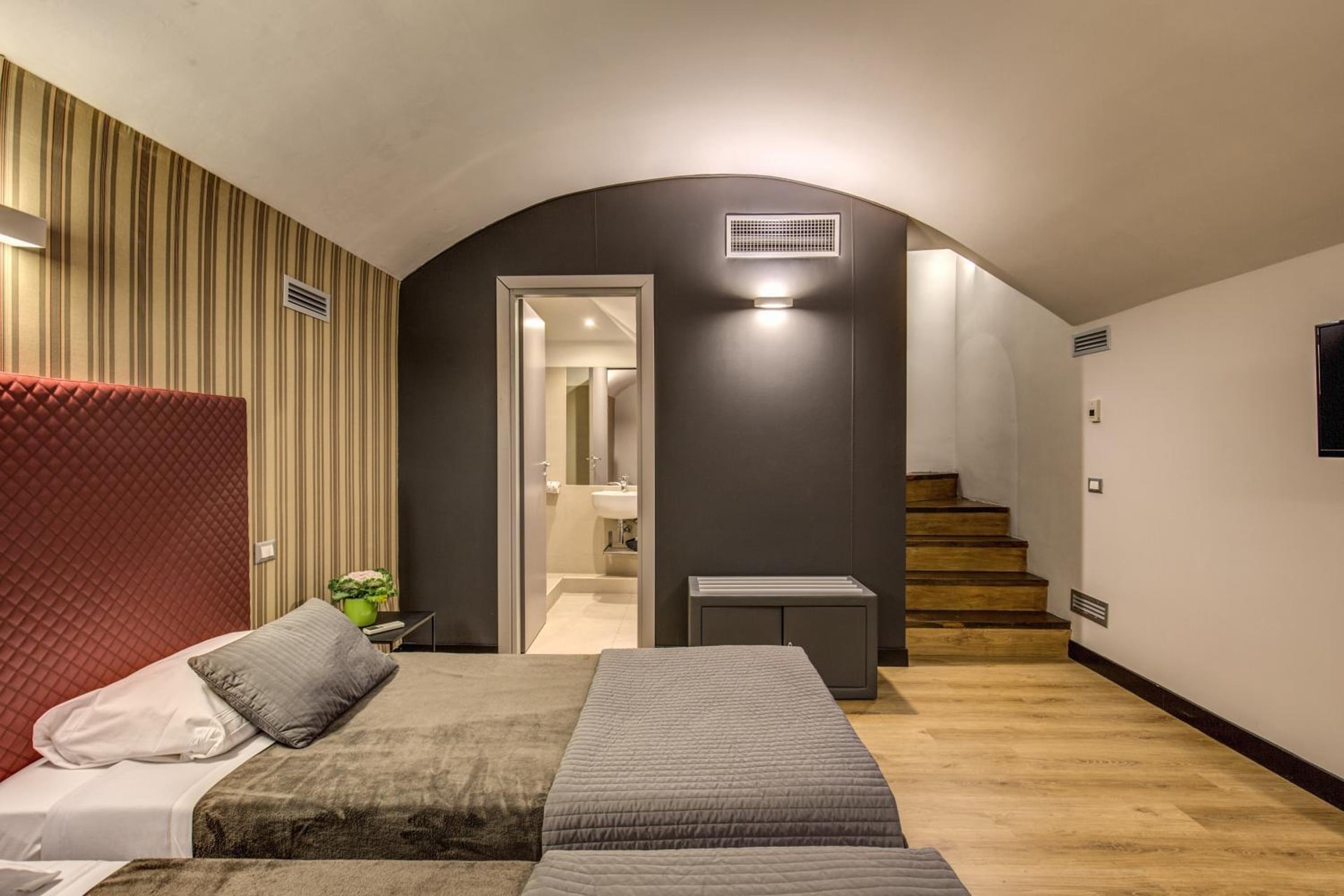 HiSuiteROME - ApartHotel