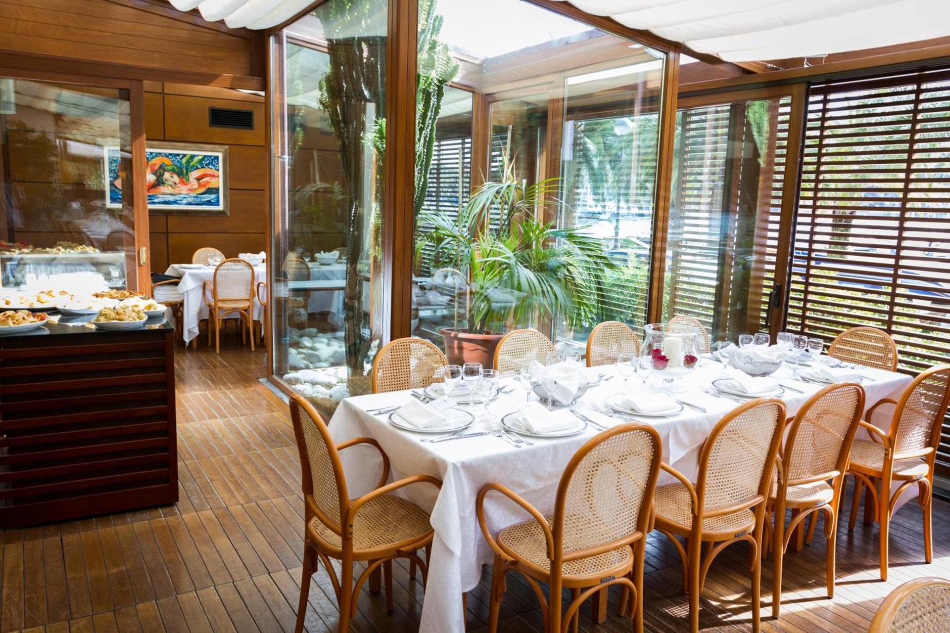 dining