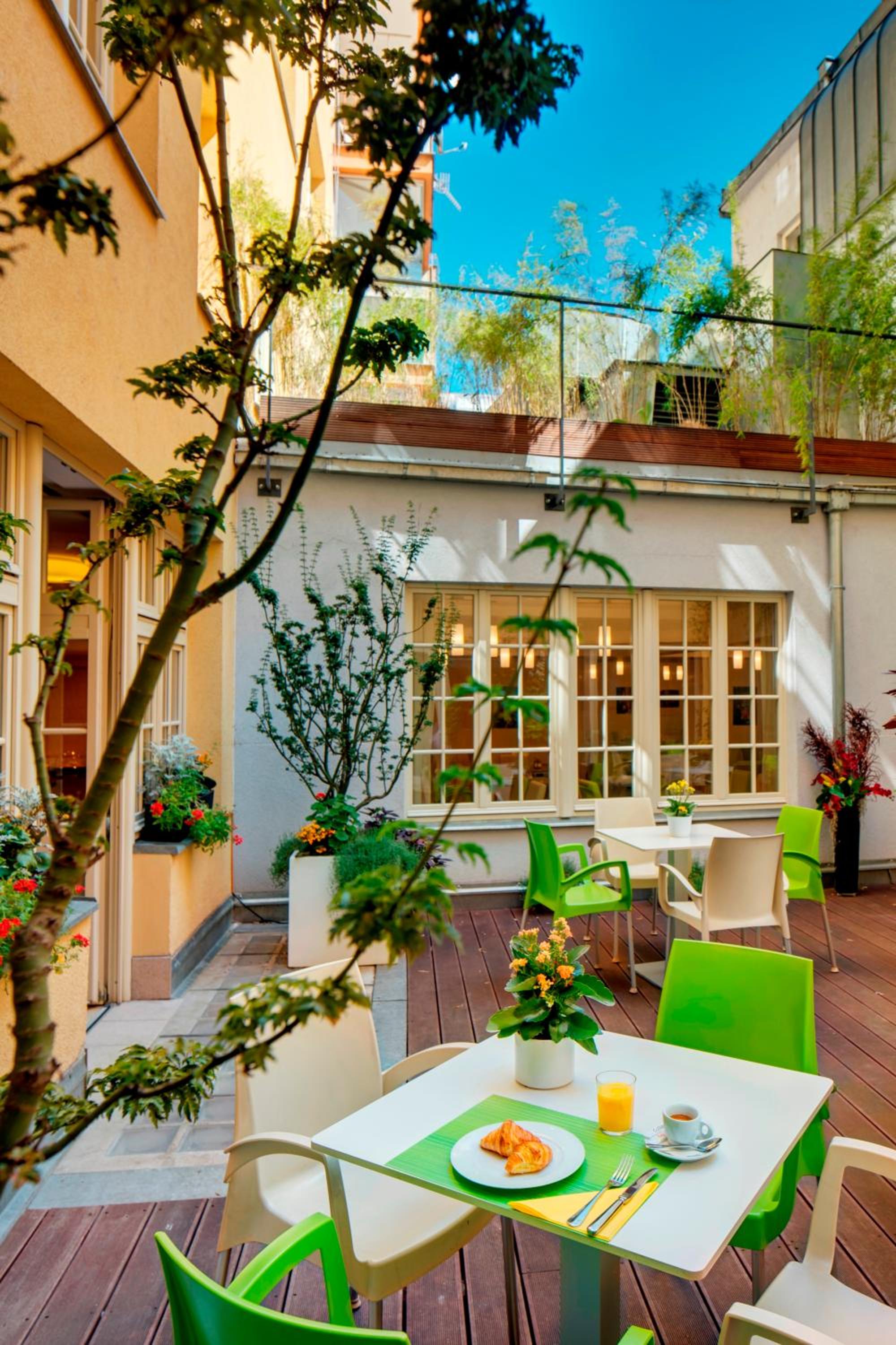 Hotel Clement