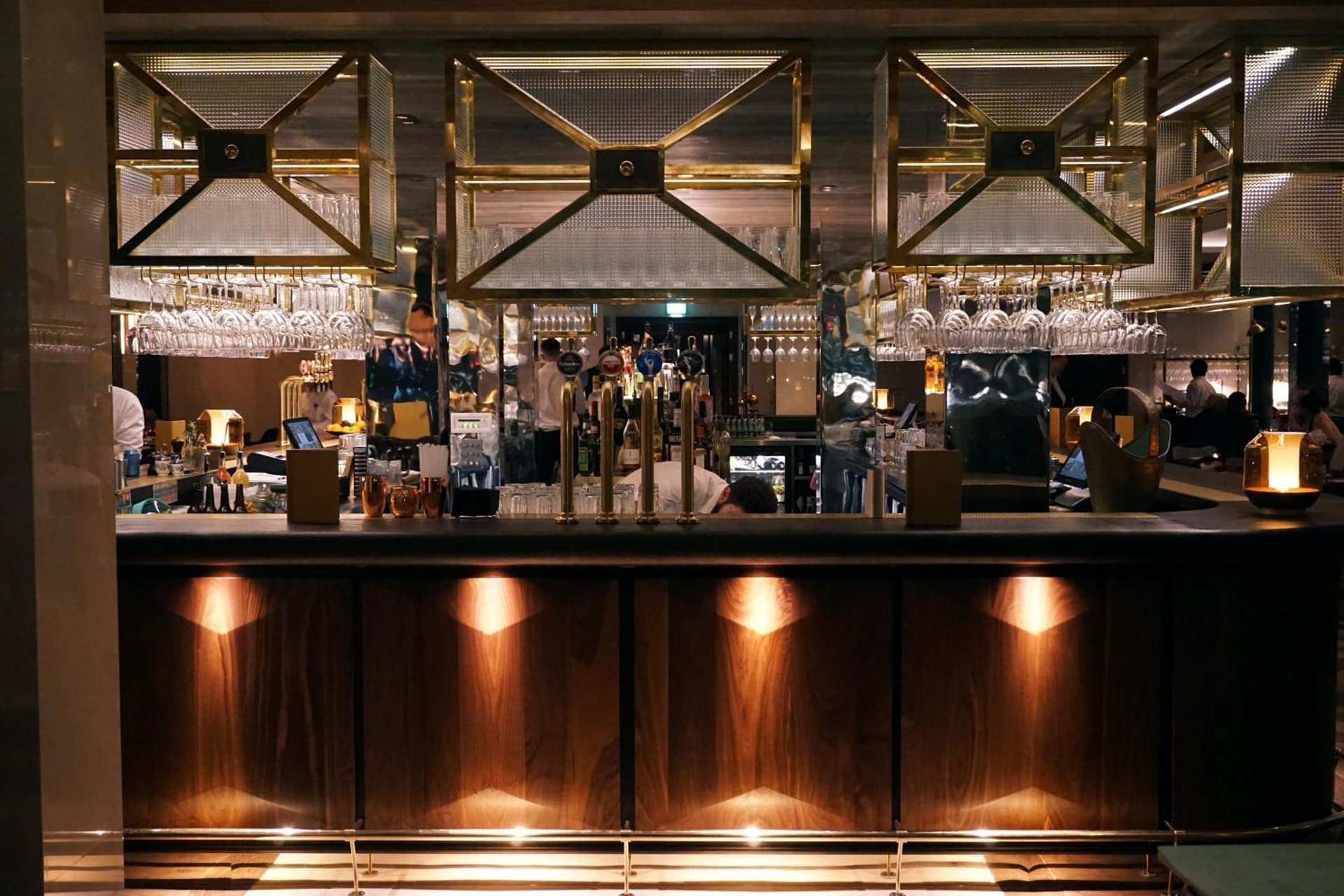bar