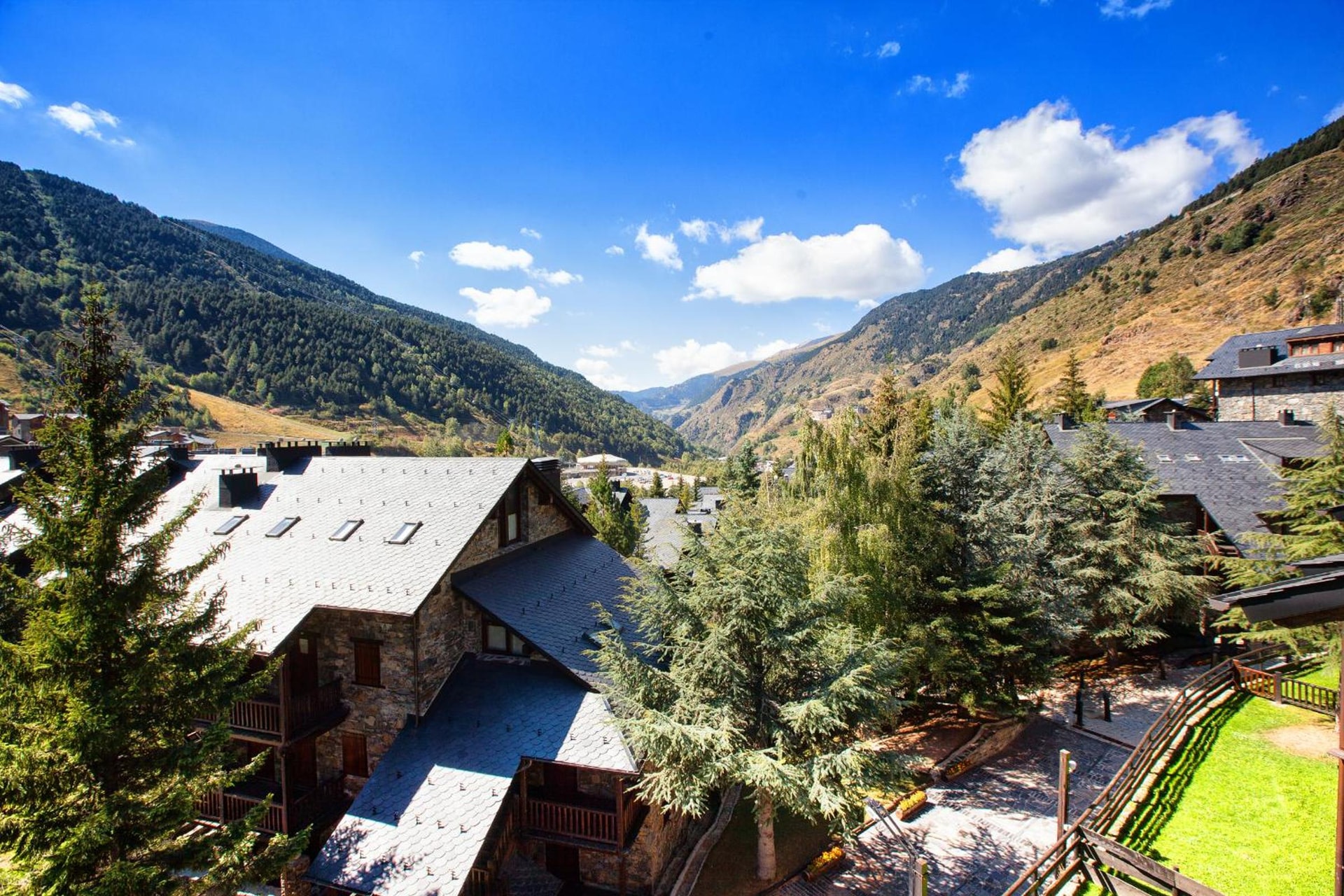 Tarter Mountain Suites