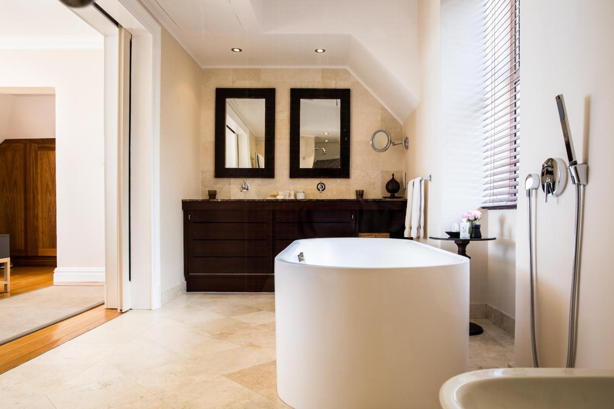 Compass House Boutique Hotel - Adults Only