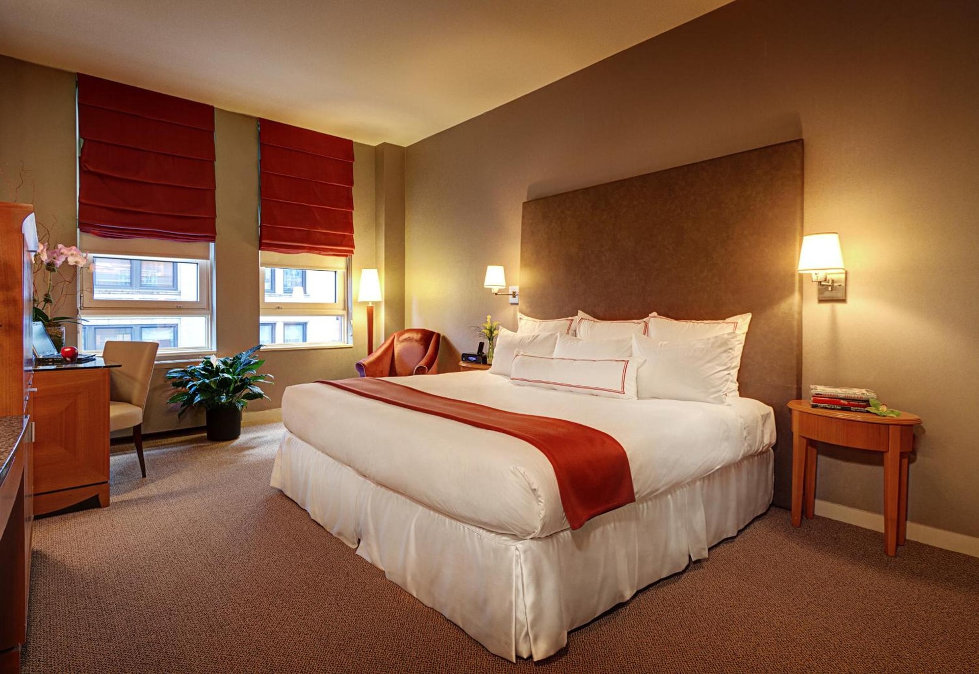 Hotel Giraffe by Library Hotel Collection
