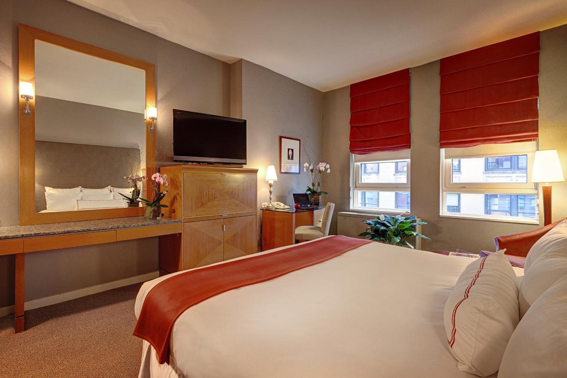 Hotel Giraffe by Library Hotel Collection