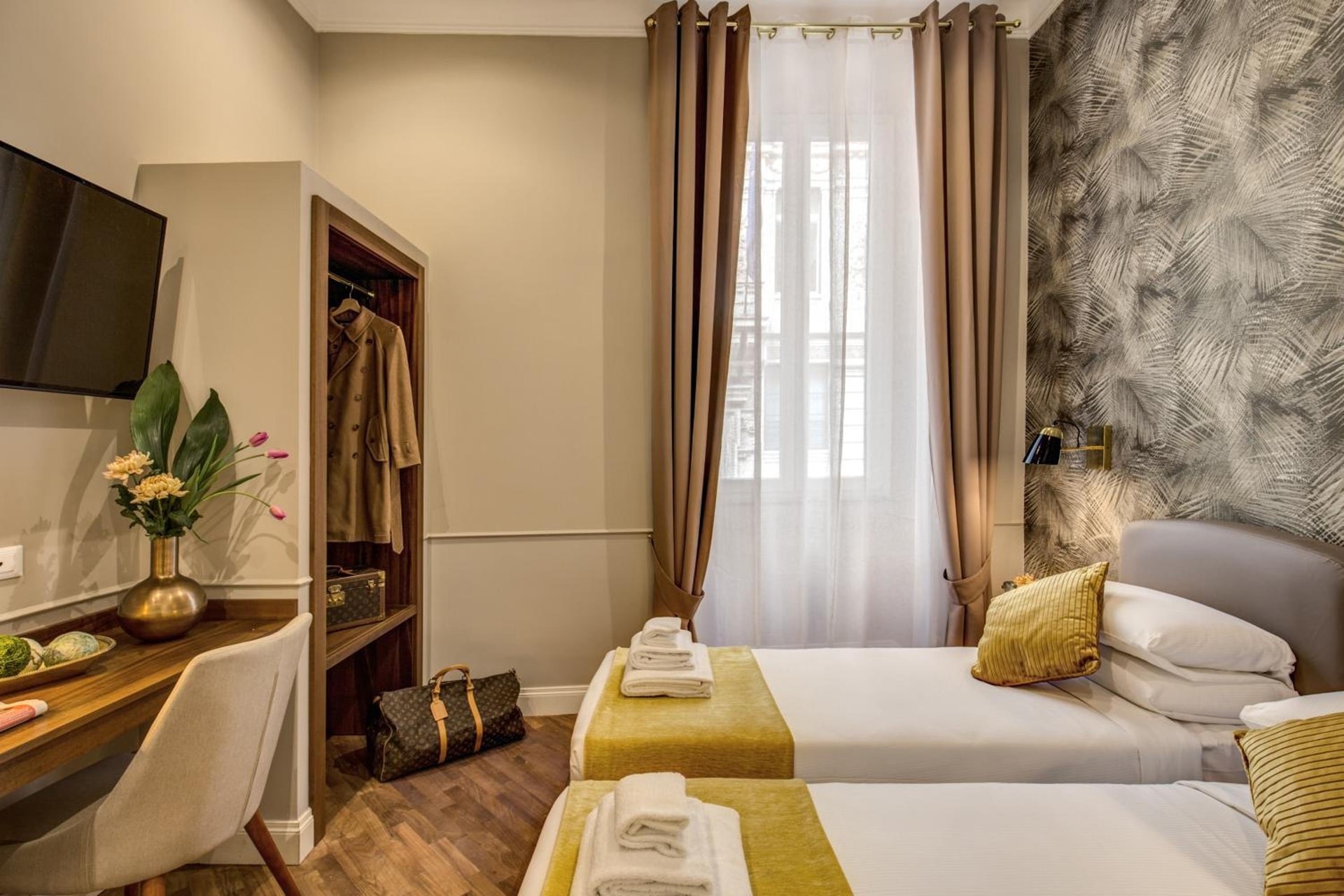 hotel room
