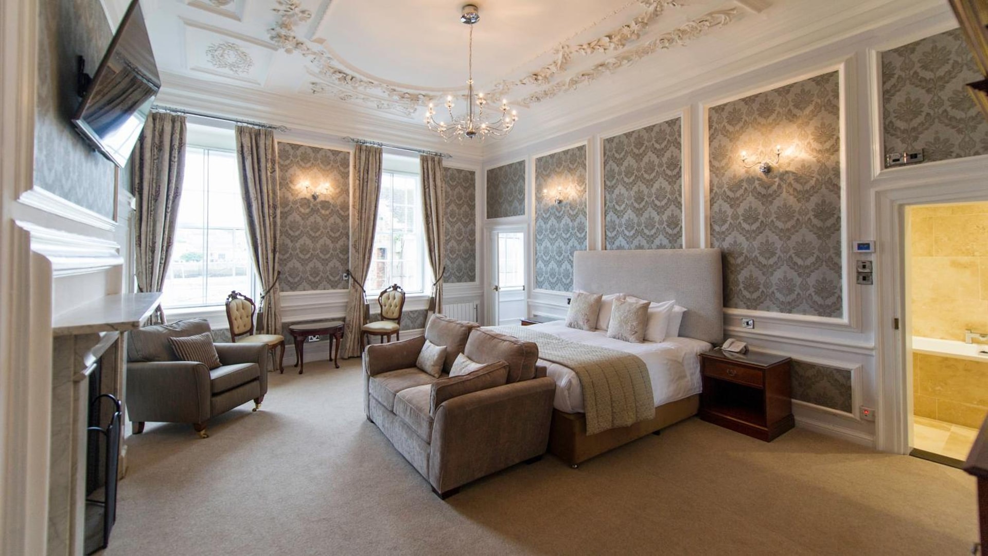 The Royal Hotel
