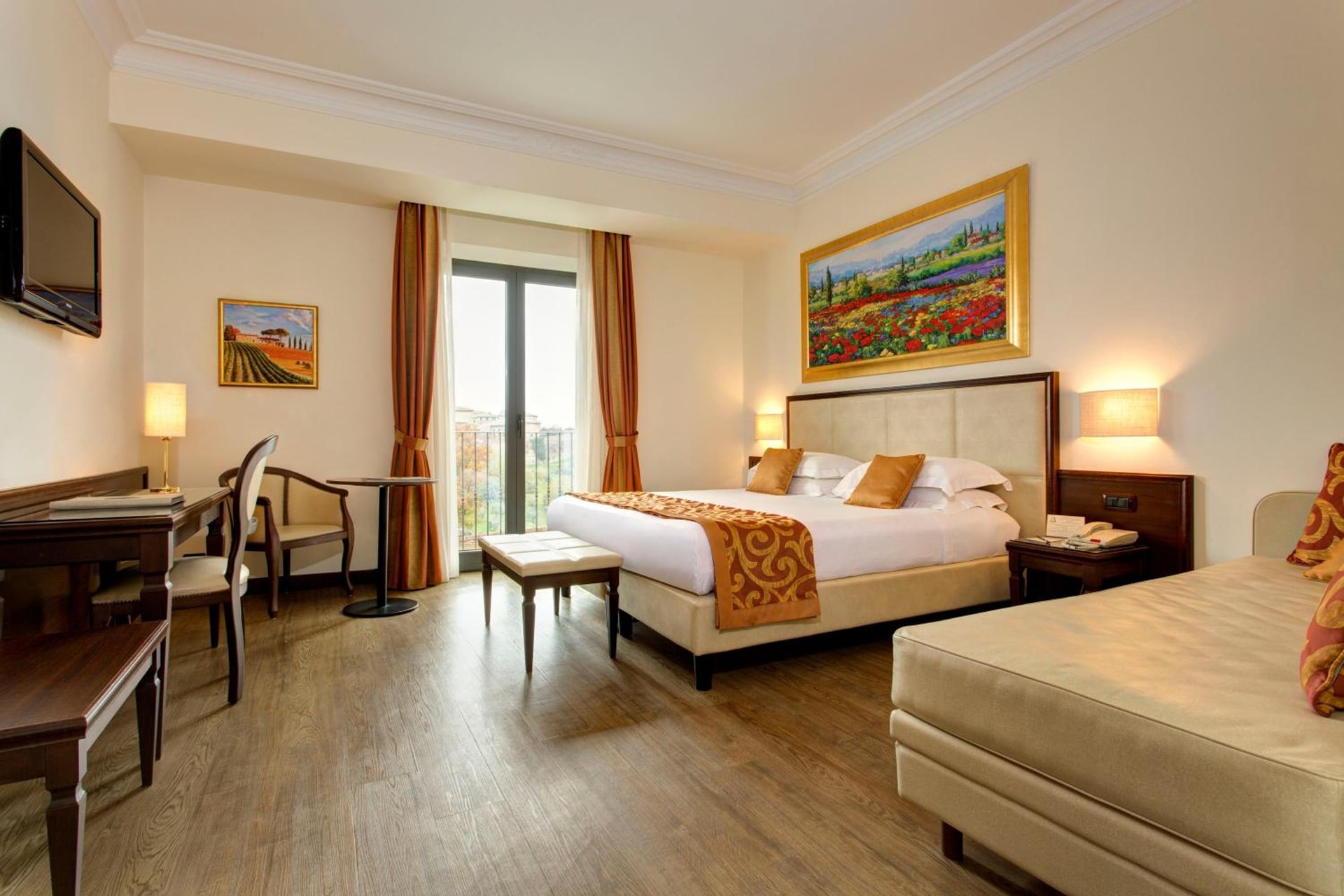 Hotel Athena