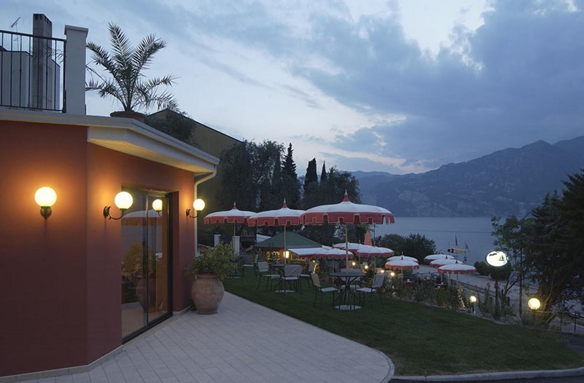 Hotel Oasi Beach