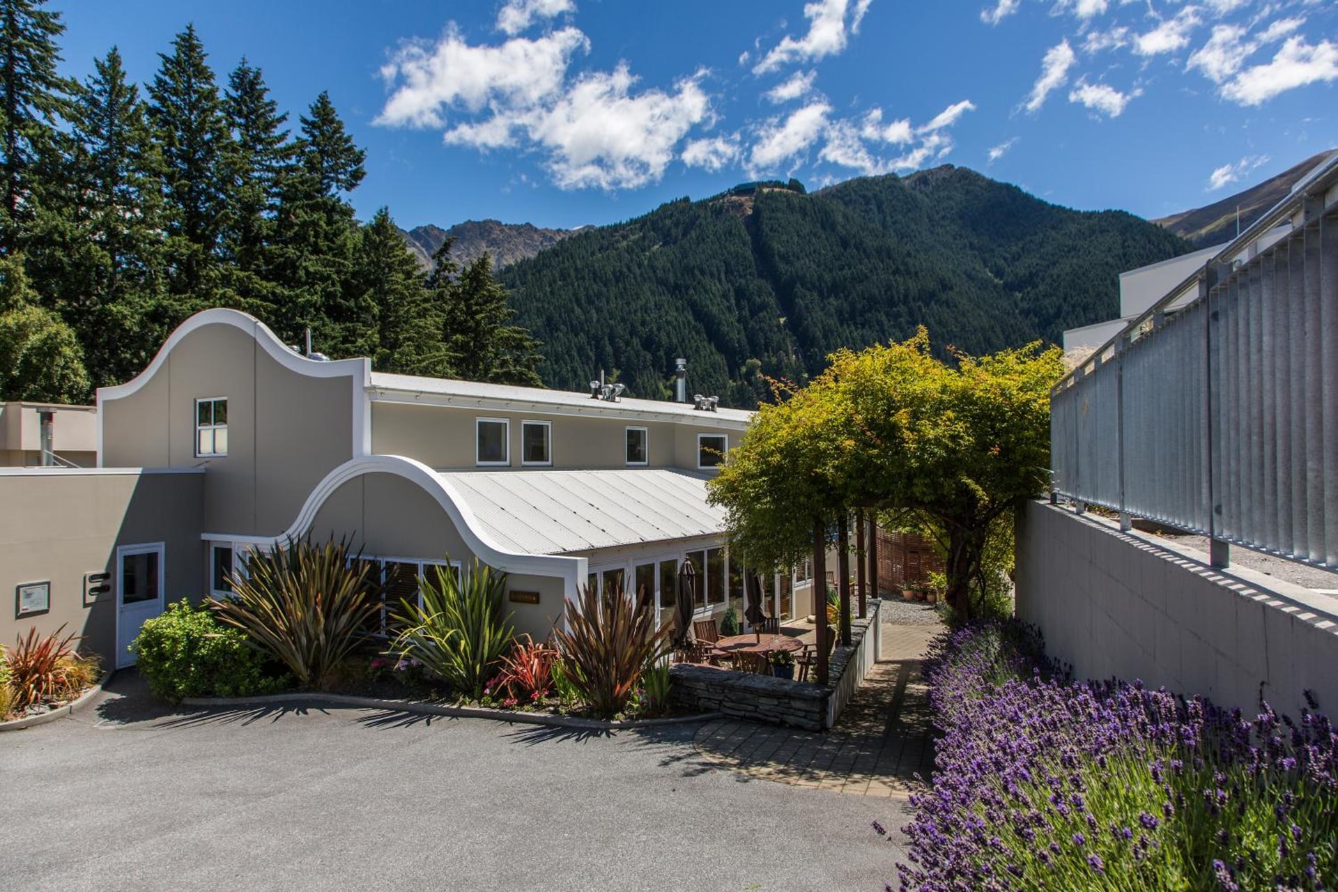 The Central Hotel Queenstown, A Naumi Chapter
