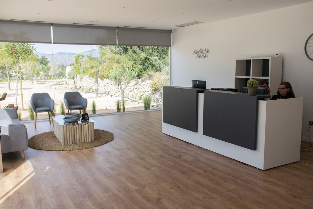 Puig Campana Nature Suites Hotel & BTT