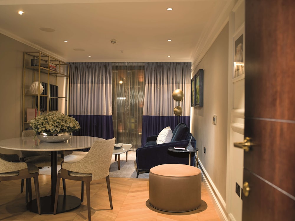 The Guardsman Hotel and Residences