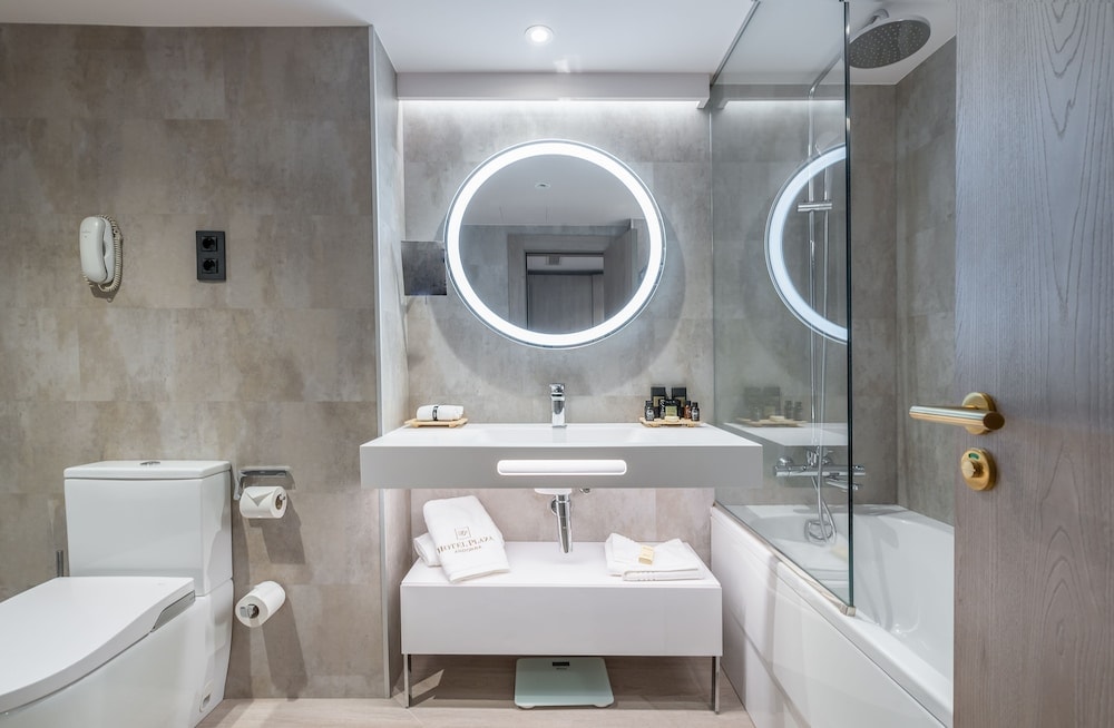 Grand Plaza Hotel & Wellness