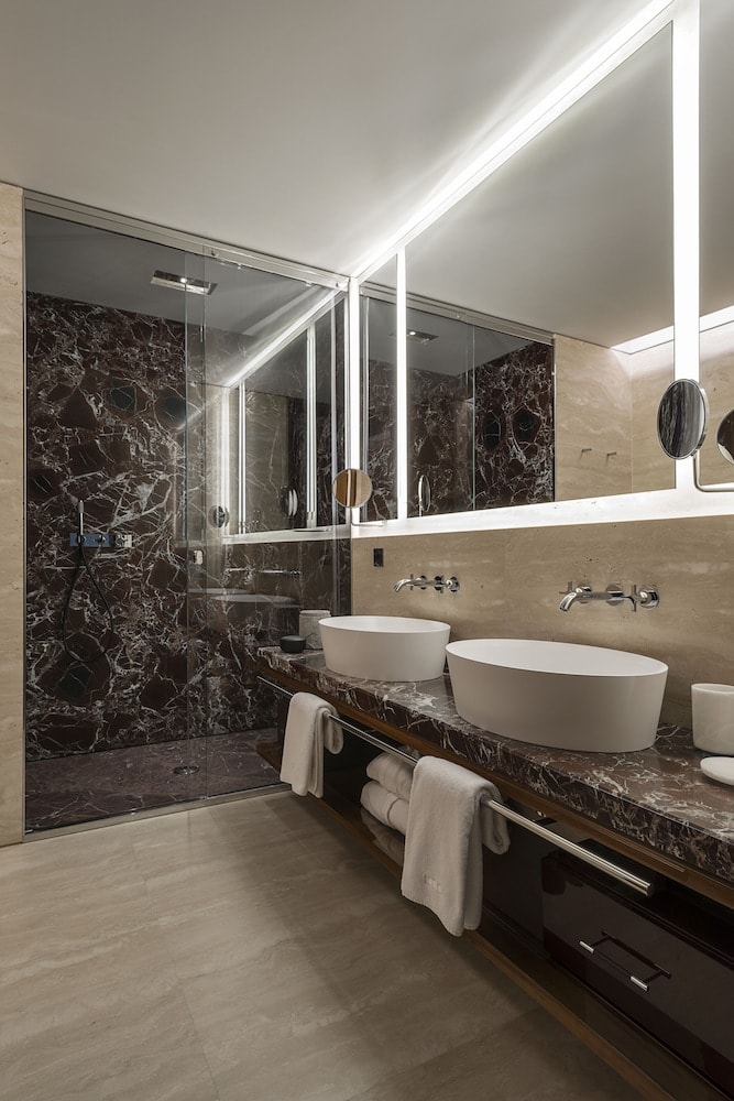 Fendi Private Suites