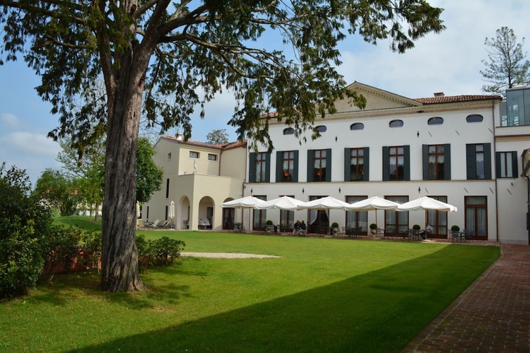 hotel image 0