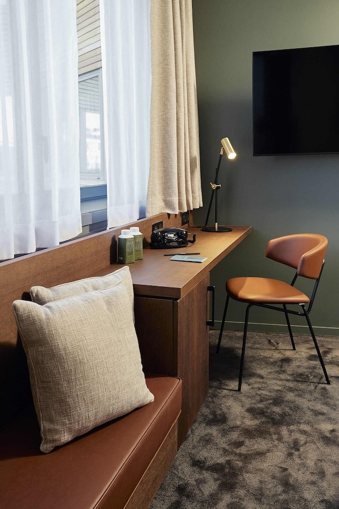 Le Bellune Paris Hotel & Spa