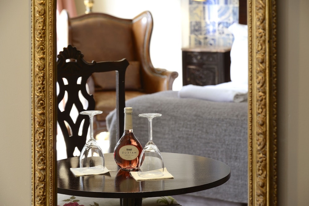 Dalma Old Town Suites
