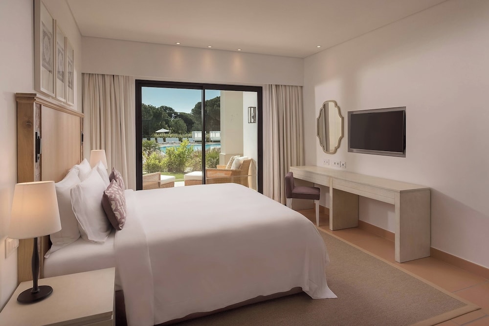 Pine Cliffs Ocean Suites, a Luxury Collection Resort & Spa