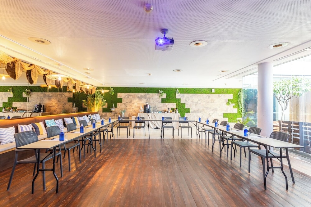 Meraki Beach Hotel - Adults Only