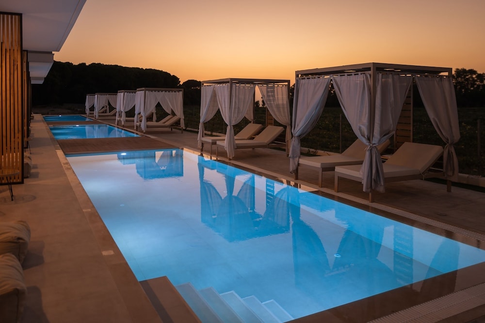 Salt Boutique Hotel