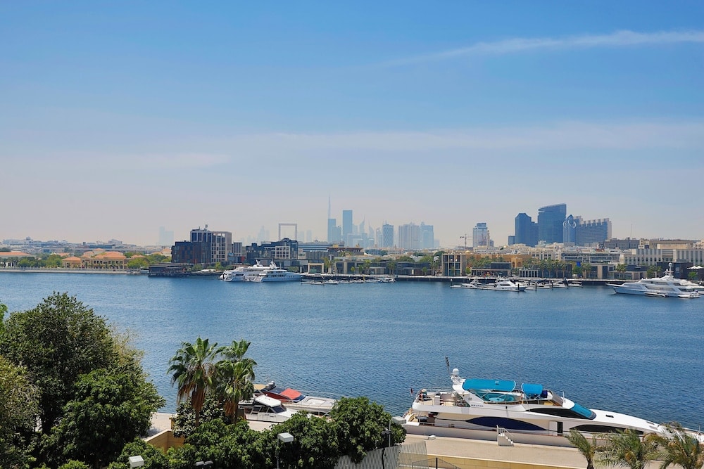 Sheraton Dubai Creek Hotel & Towers