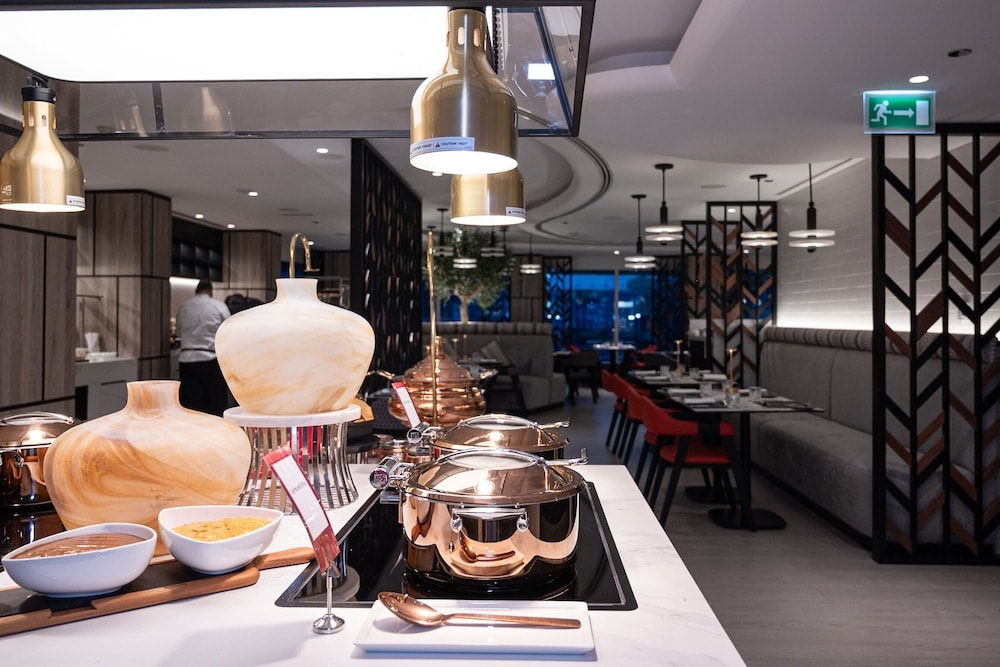 Rose Rayhaan by Rotana