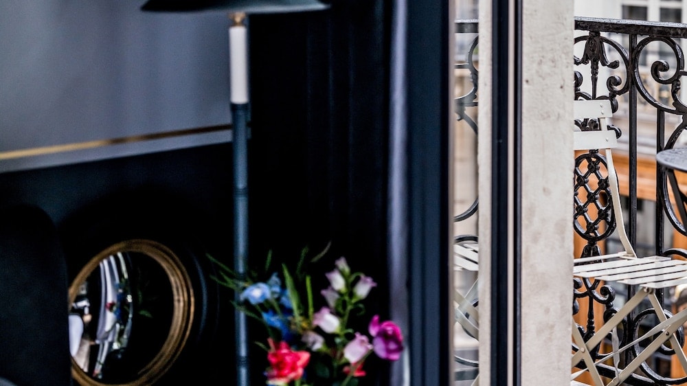 Monsieur George Hotel & Spa – Champs Elysées