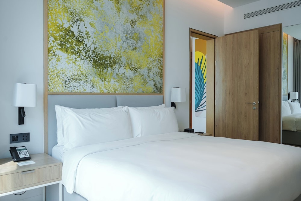 Holiday Inn Dubai Business Bay by IHG