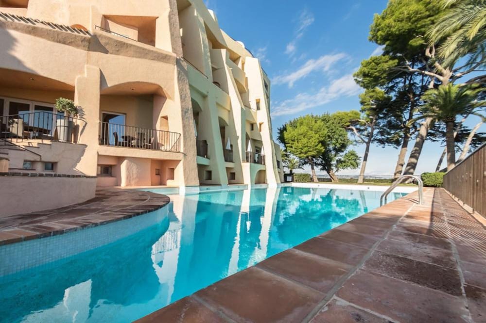 Hôtel Club Port La Galère