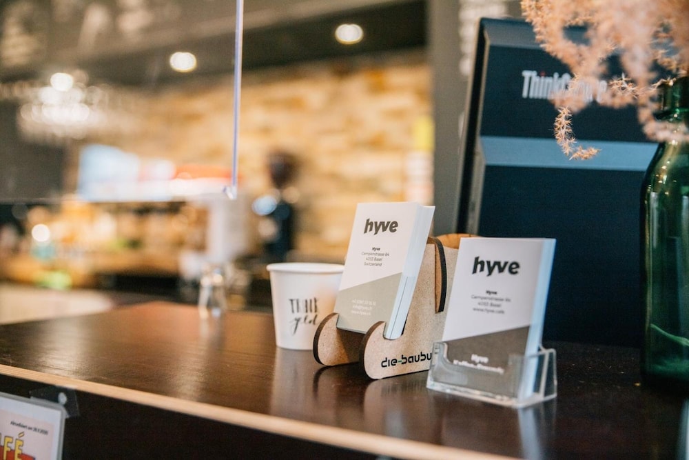 Hyve Hotel Basel - Hostel