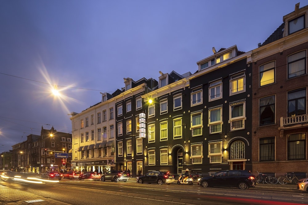 Huygens Place