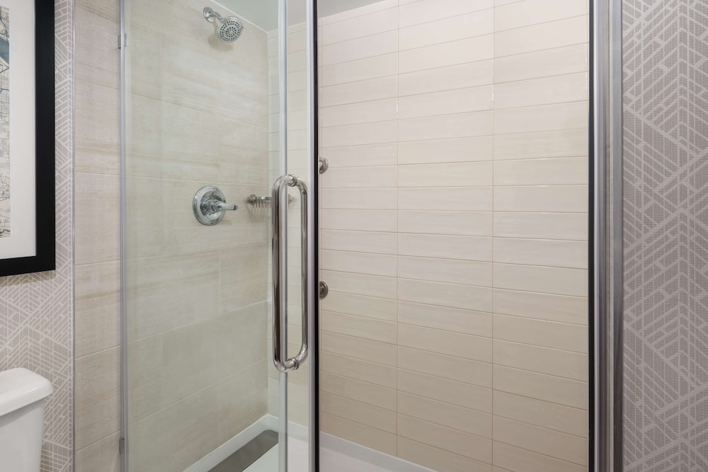 Embassy Suites by Hilton Portland Airport