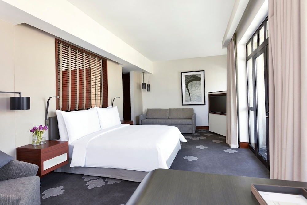 The Heritage Hotel, Autograph Collection
