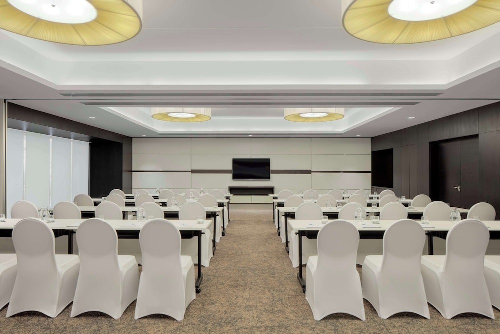 Hyatt Place Dubai Al Rigga
