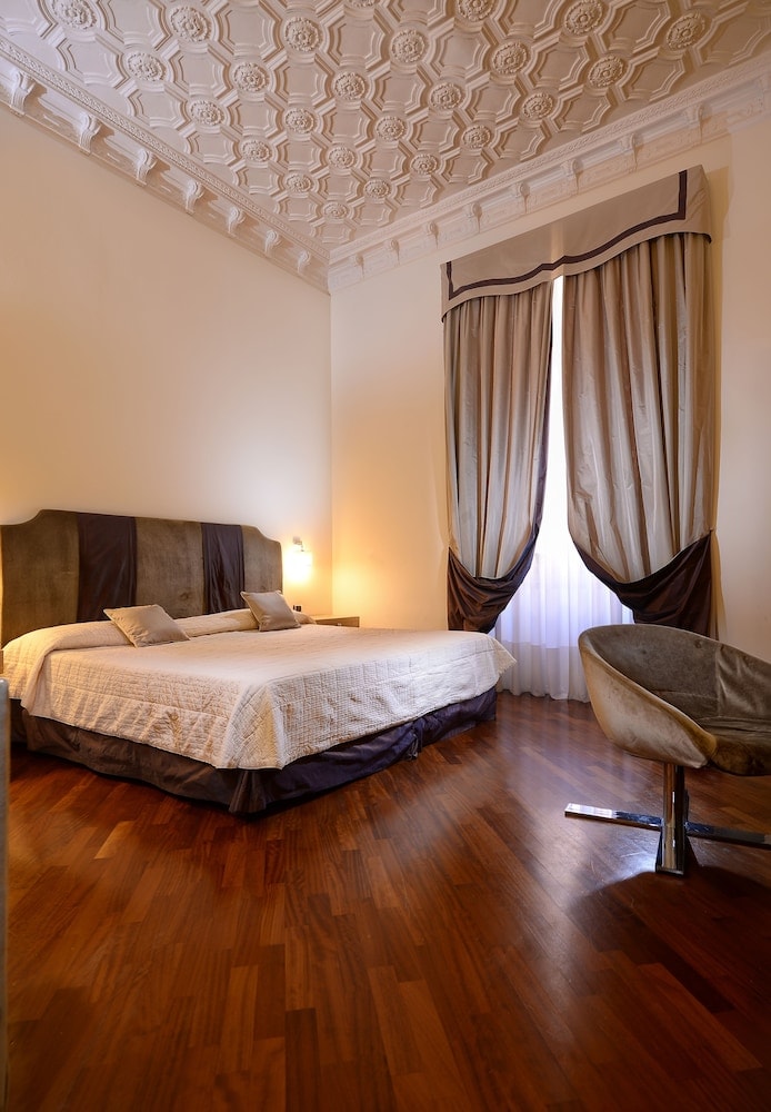 hotel image 0