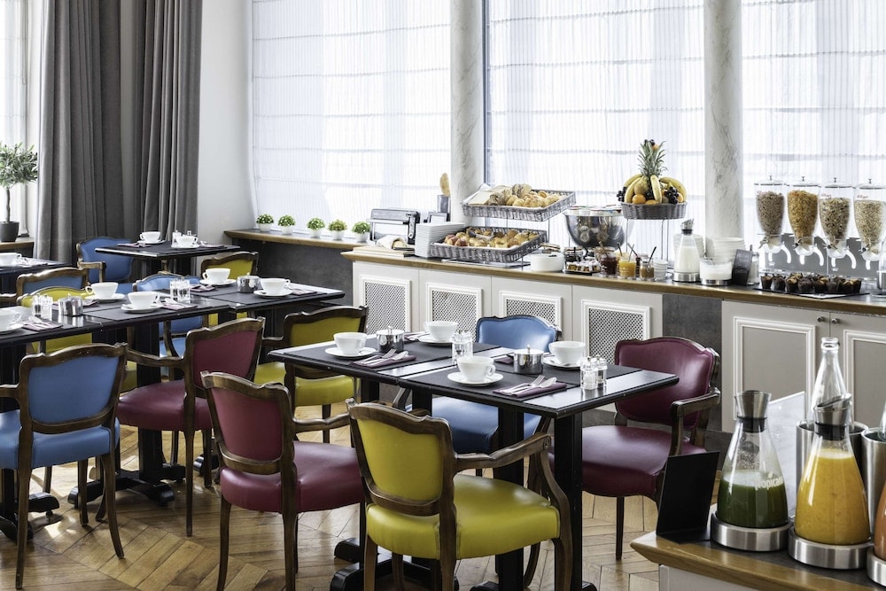 Hôtel Bradford Elysées – Astotel