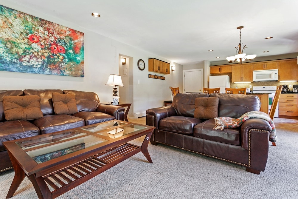 Woodbridge Condos by Snowmass Vacations