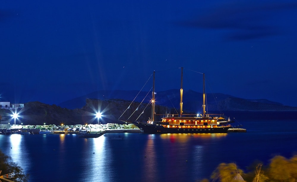 Vrahos Boutique Hotel