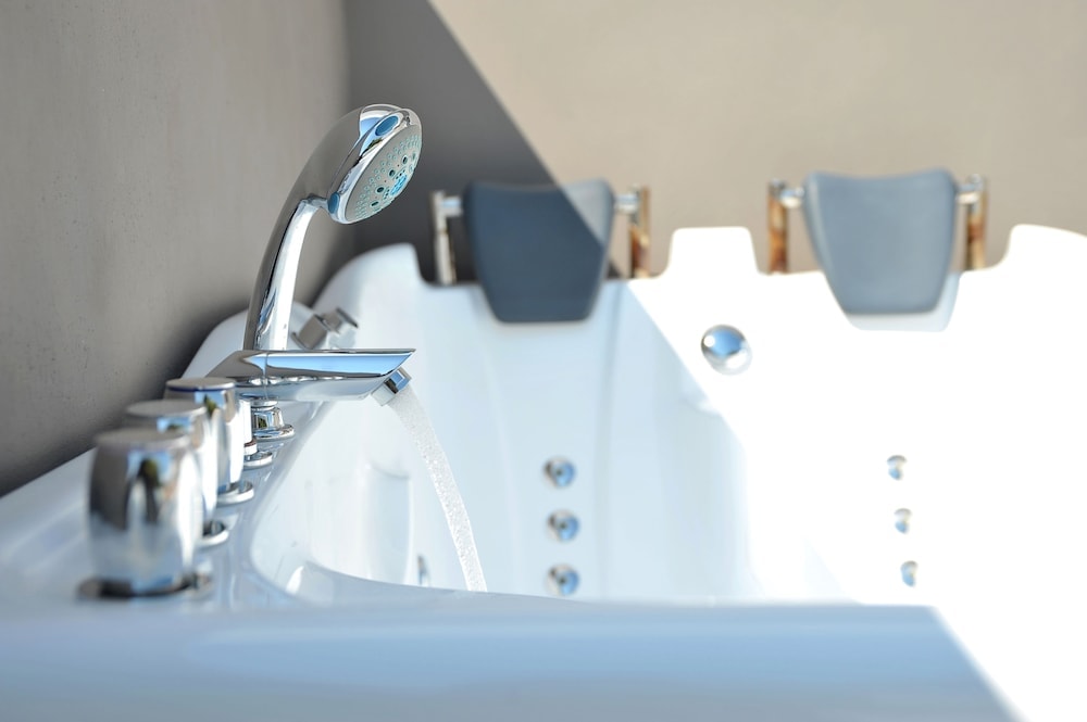 Athenian Riviera Hotel & Suites