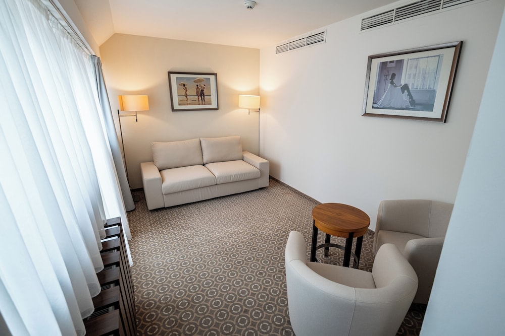Hotel Silenzio